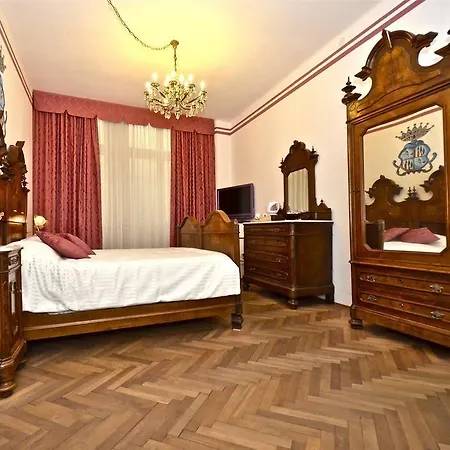 Dai Toscans Bed & Breakfast 3*
