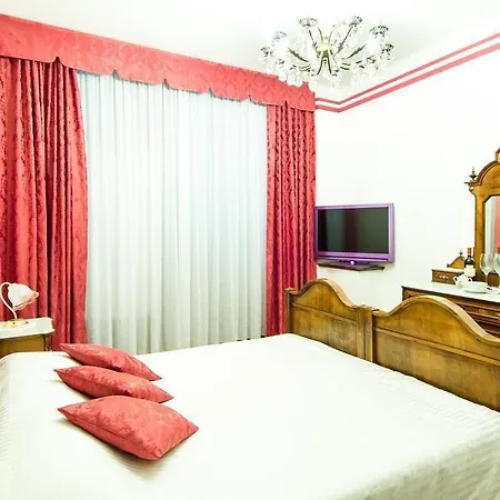 Oda ve Kahvaltı Dai Toscans Cividale del Friuli